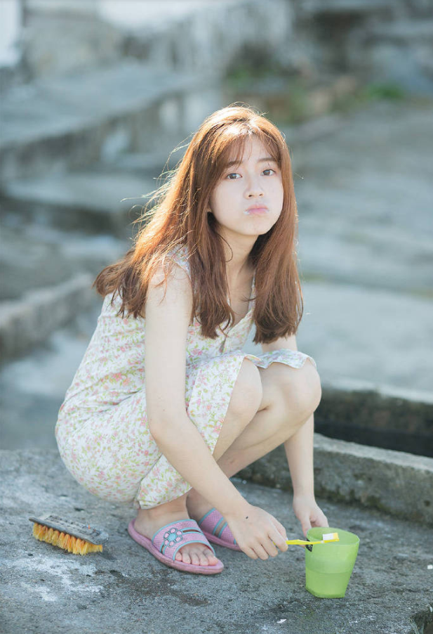 清纯美女海岛唯美写真图片 12