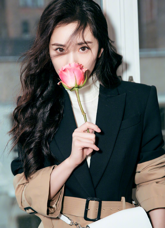 中国美女图片 女明星杨幂西服帅气图片 5