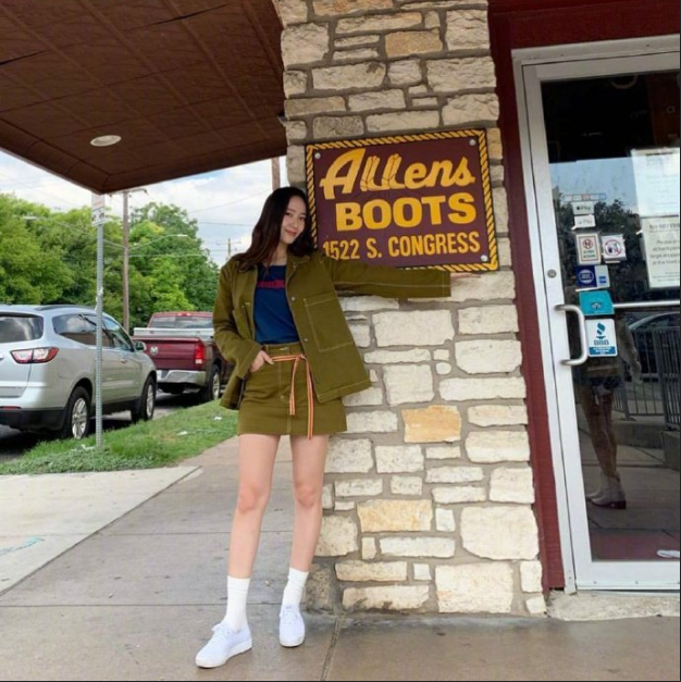 韩国美女图片 女歌手郑秀晶krystal私服街拍图片 5