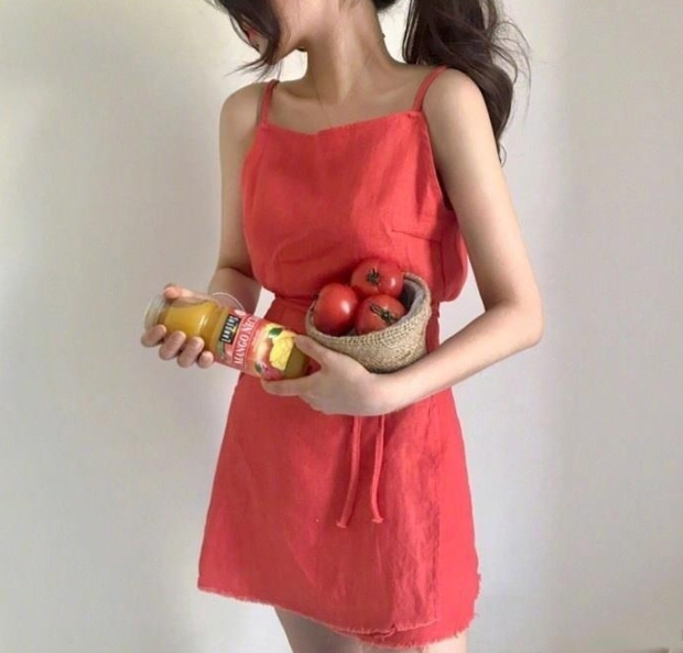 小性感女人味穿搭图片 2