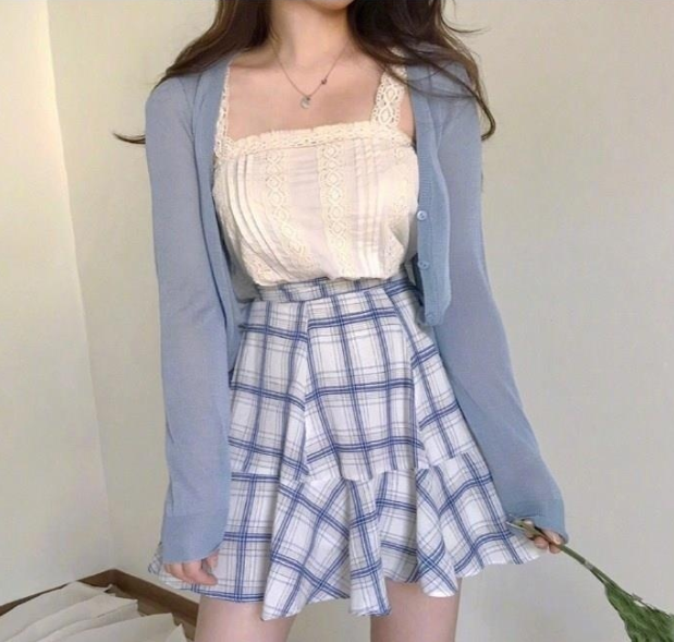 小性感女人味穿搭图片 4