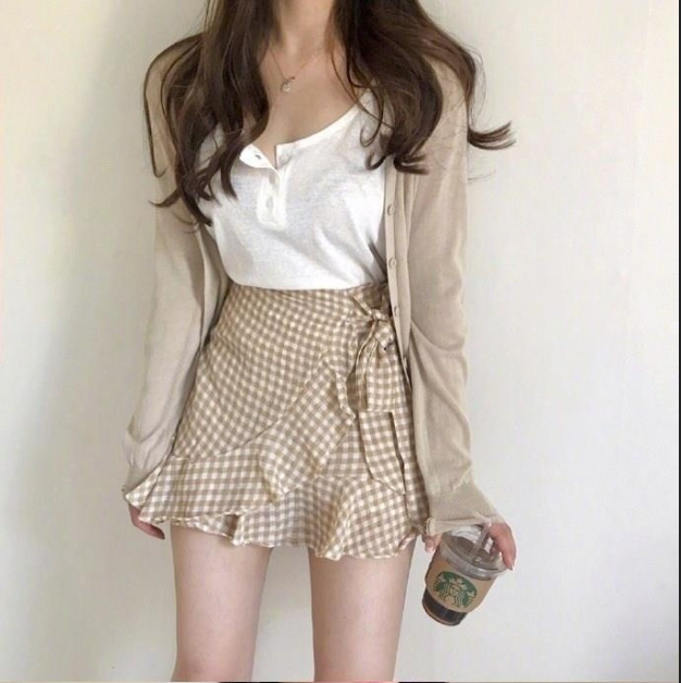 小性感女人味穿搭图片 5