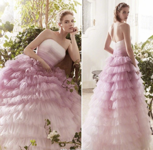 Blumarine2019春夏渐变婚纱图片 9