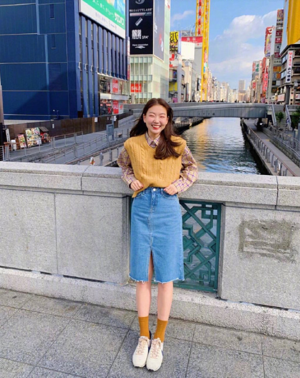 清纯美女图片 夏末初秋元气少女穿搭 12