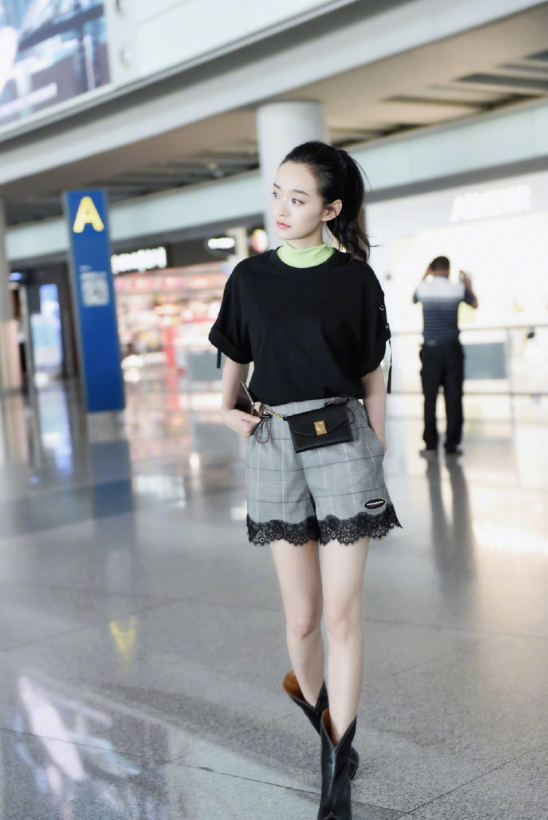 重庆美女图片 内地女明星何泓姗VivaHo私服穿搭图 7