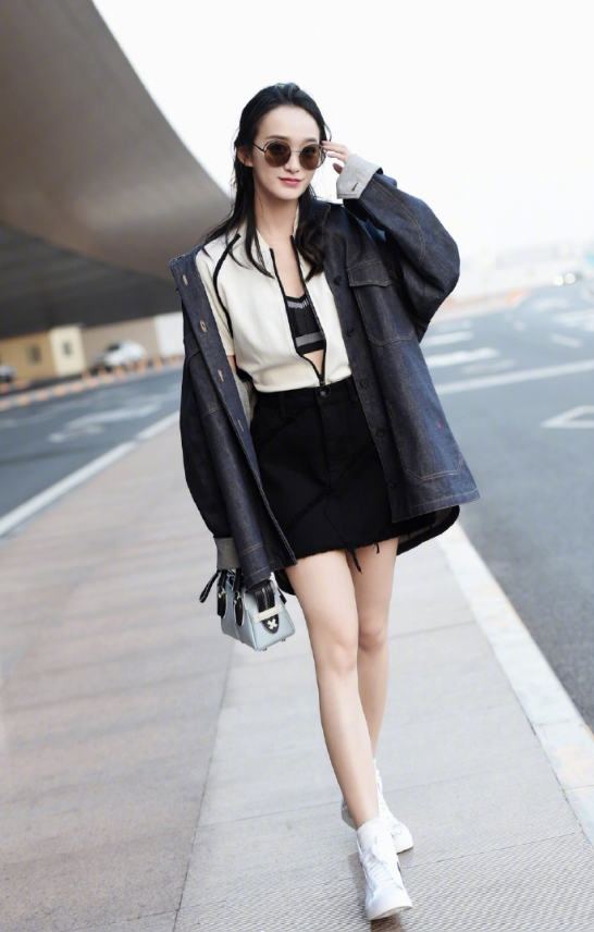 重庆美女图片 内地女明星何泓姗VivaHo私服穿搭图 8