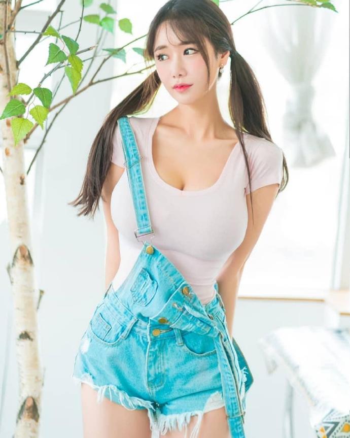 胸大的美女图片 韩国美女模特candy完美身材图片 6