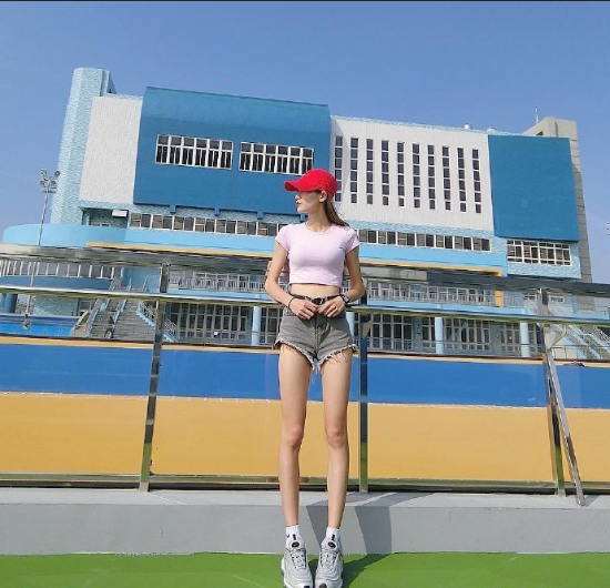 神仙大长腿美女图片 筷子腿图片 8