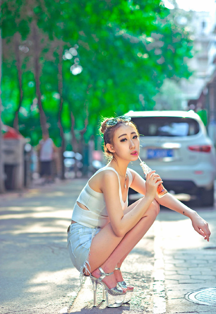 性感高跟美女图片 邻家小姐姐图片 2