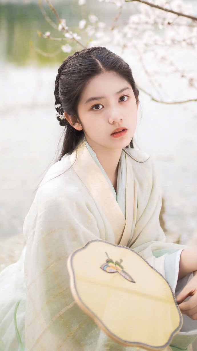 古装美女图片 小童星赵蕴卓古装图片 9