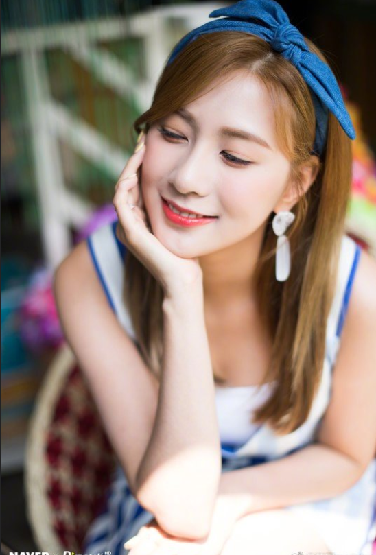 韩国女歌手吴夏荣高清照片 5