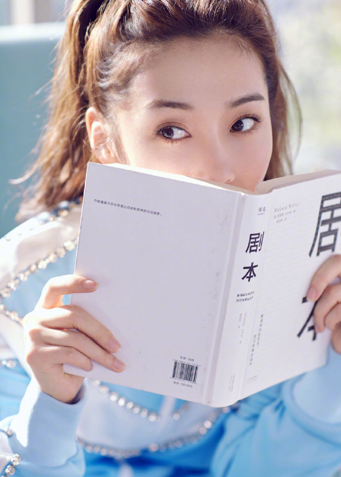 中国美女图片 女明星宣璐校园运动大片曝光 4