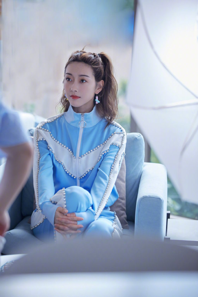 中国美女图片 女明星宣璐校园运动大片曝光 6