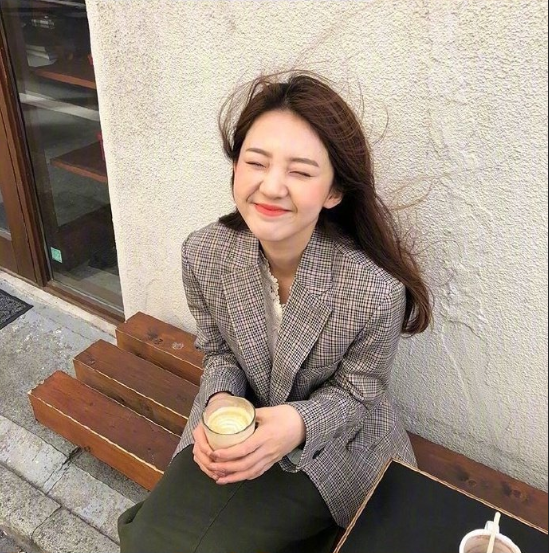 韩国美女图片 幸福笑容的甜美女孩图片 12