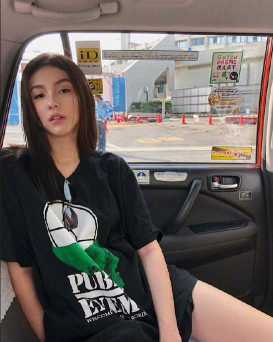 宅男女神Neenosleep自拍照图片 8