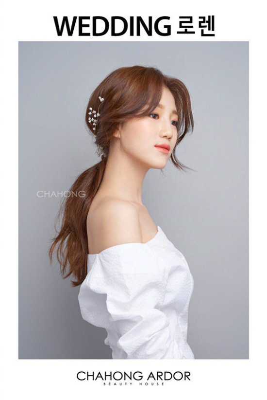 韩式婚纱照新娘发型图片 5