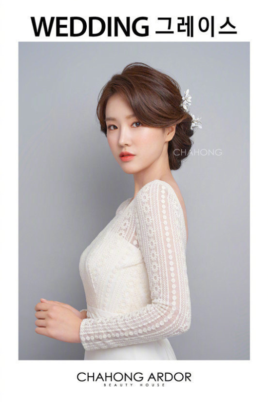 韩式婚纱照新娘发型图片 9