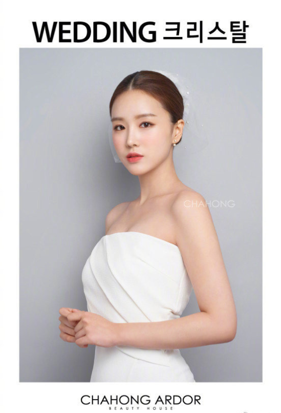 韩式婚纱照新娘发型图片 14