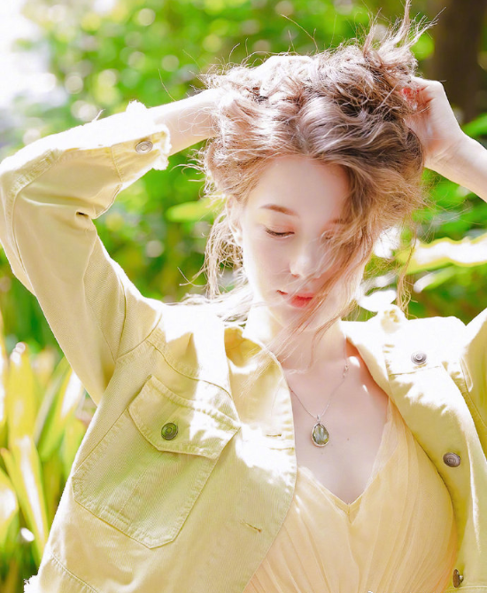 白俄罗斯美女模特Anastasia Cebulska图片 3
