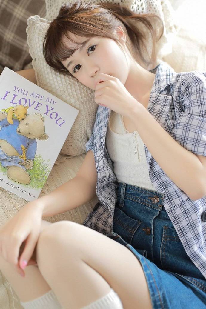 邻家女孩居家私服写真图片 2