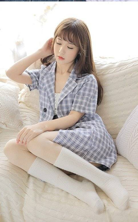 邻家女孩居家私服写真图片 5