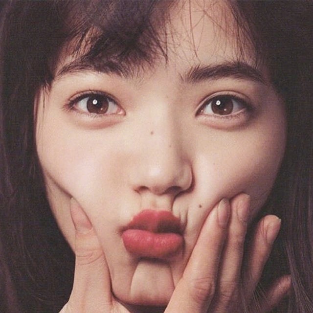 日韩美女图片 日本美女模特小松菜奈大头照图片 5