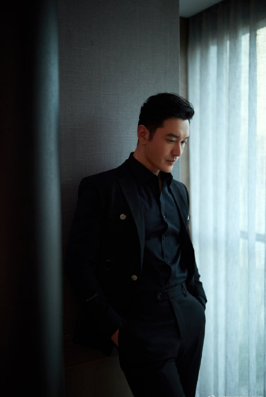 内地男明星霸道总裁黄晓明西服写真图片 5