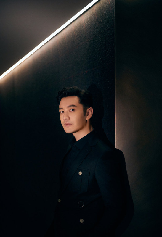 内地男明星霸道总裁黄晓明西服写真图片 6