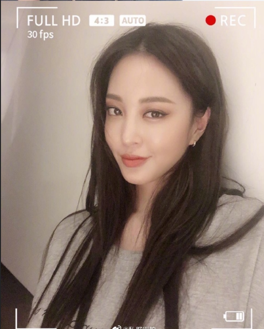 韩国美女图片 韩国女明星冻龄女神韩艺瑟图片 7