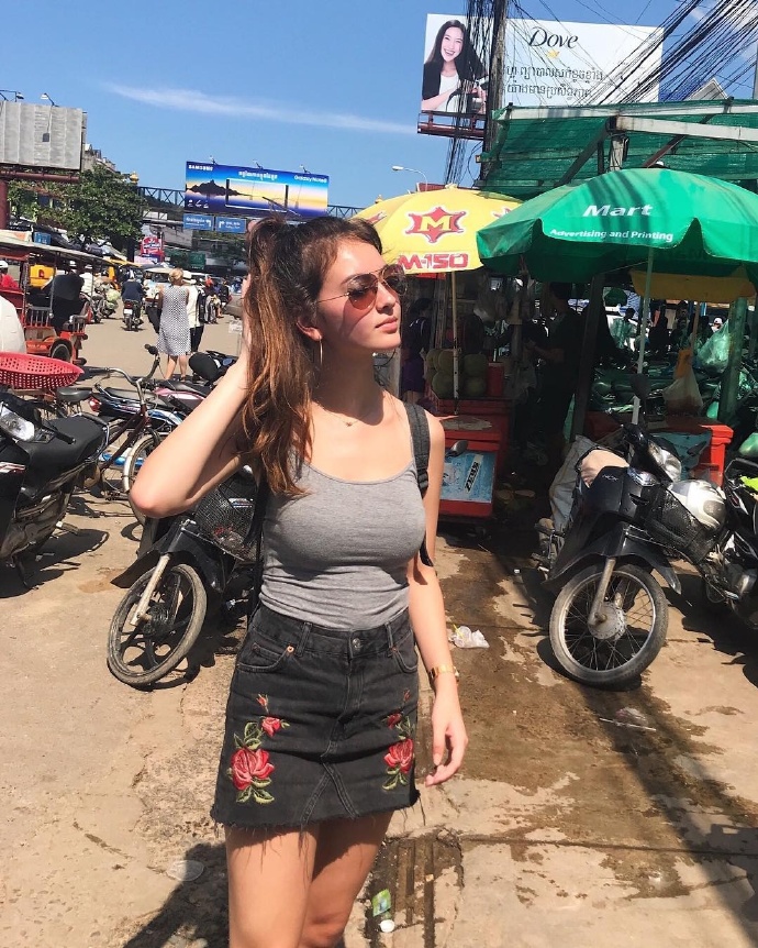混血美女图片 身材逆天的混血正妹图片 5