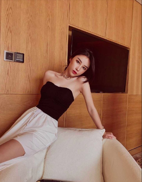 女神级清纯校花美女图片 10