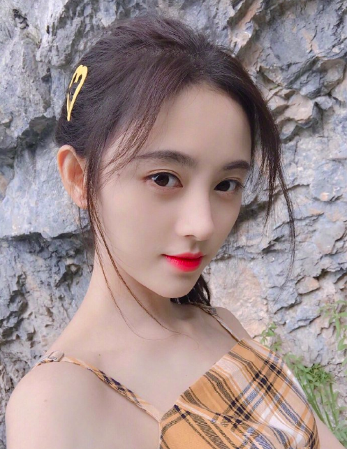 清秀佳人图片 气质美女发型图片