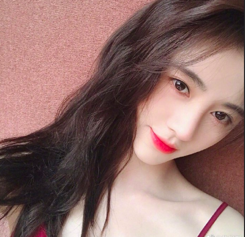 清秀佳人图片 气质美女发型图片 5