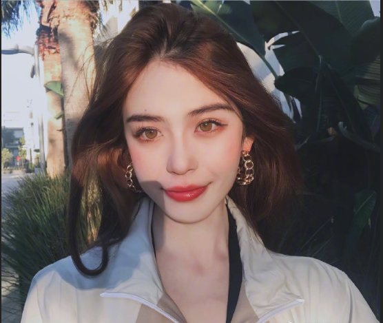 俄罗斯美女图片 95后的中俄混血美女Nadia Bean图片 3