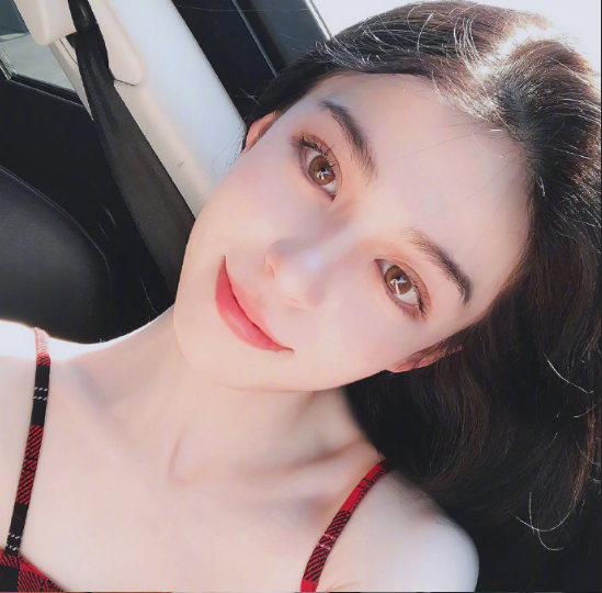 俄罗斯美女图片 95后的中俄混血美女Nadia Bean图片 5