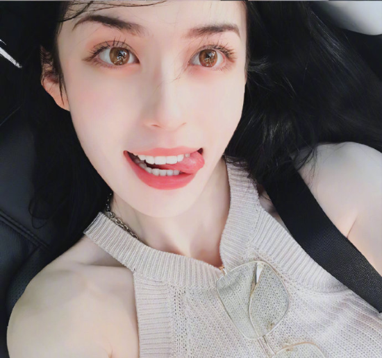 俄罗斯美女图片 95后的中俄混血美女Nadia Bean图片 7