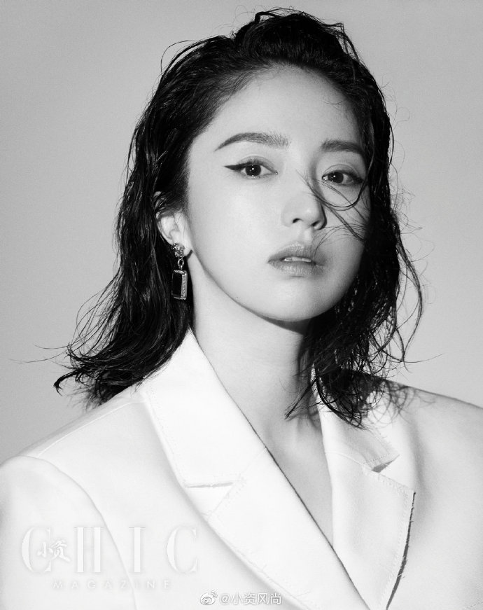 中国美女图片 内地女明星董璇《小资风尚》封面 4