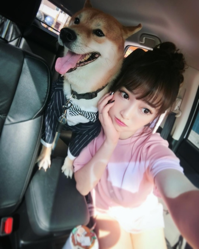 清纯又可爱的软萌妹子图  女生自拍照图片