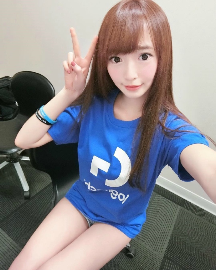 清纯又可爱的软萌妹子图  女生自拍照图片 8