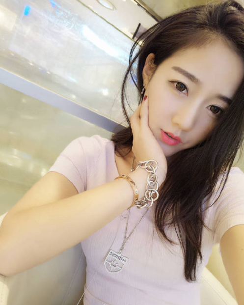 网络美少女mm自拍照图片 3