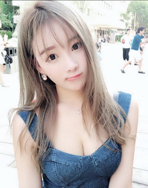 网络美少女mm自拍照图片 4