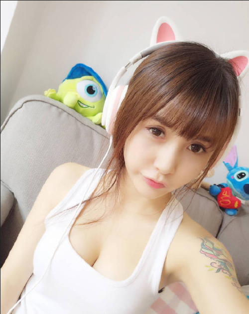 网络美少女mm自拍照图片 5