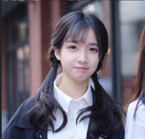 减龄神器双马尾清纯美女图片