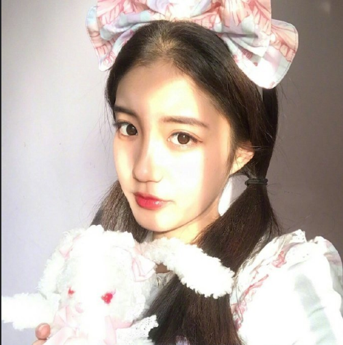 减龄神器双马尾清纯美女图片 4