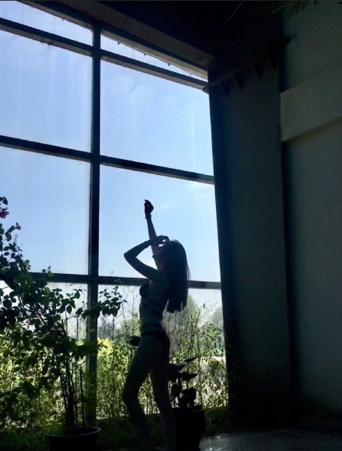 90后陈思诺美女生活照 7