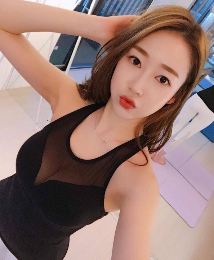好身材美女自拍图片 9