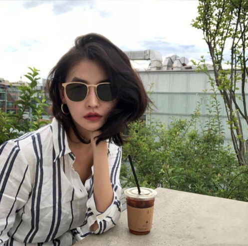 轻熟女穿搭复古图片