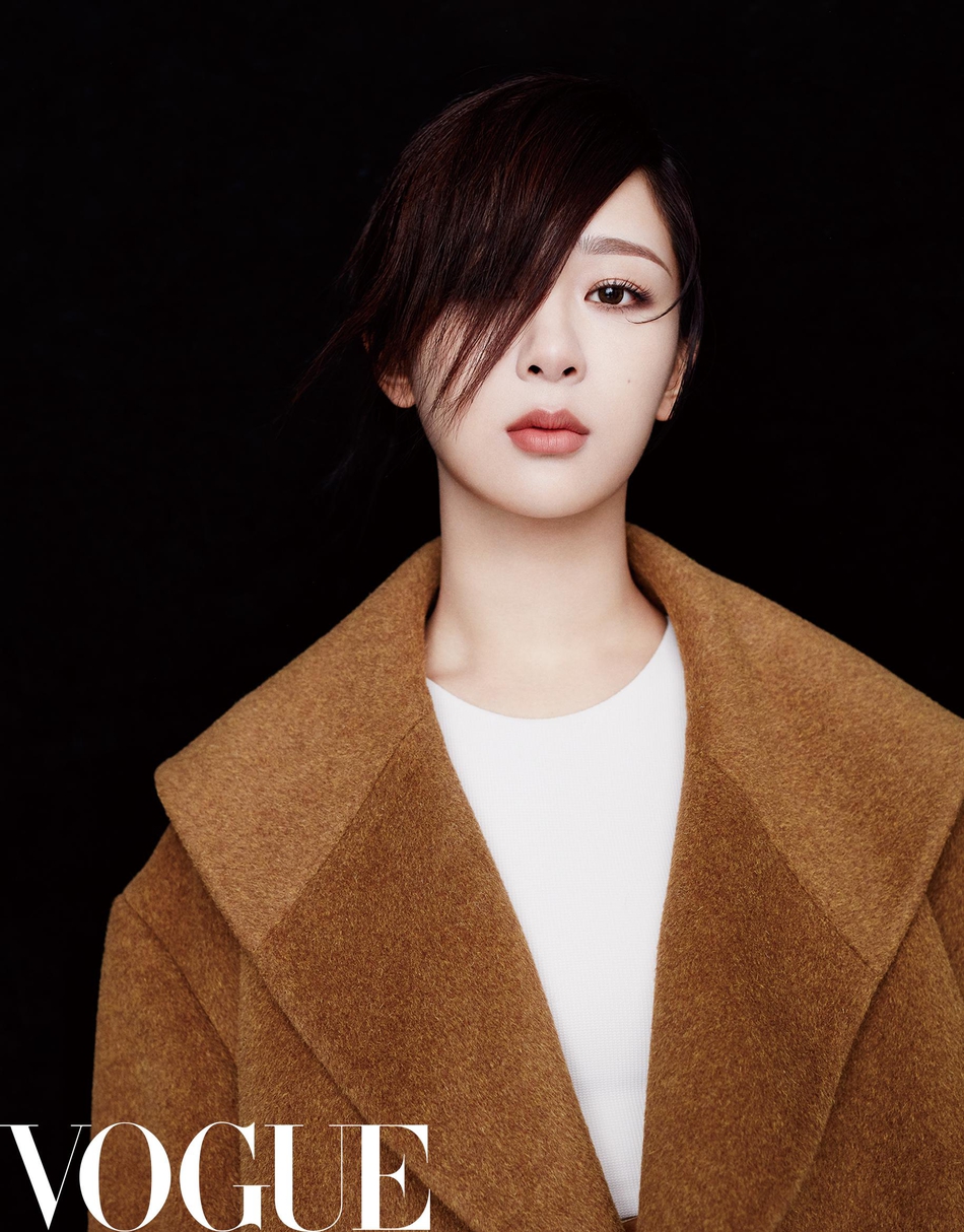 实力派演员美女图片 小猴子杨紫《VOGUE服饰与美 4