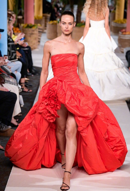 Oscar de la Renta Spring 2020礼服图片 2