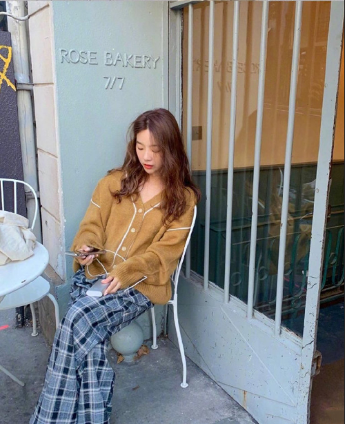 清纯美女图片 时尚美女全秀琳旅行穿搭图片 7